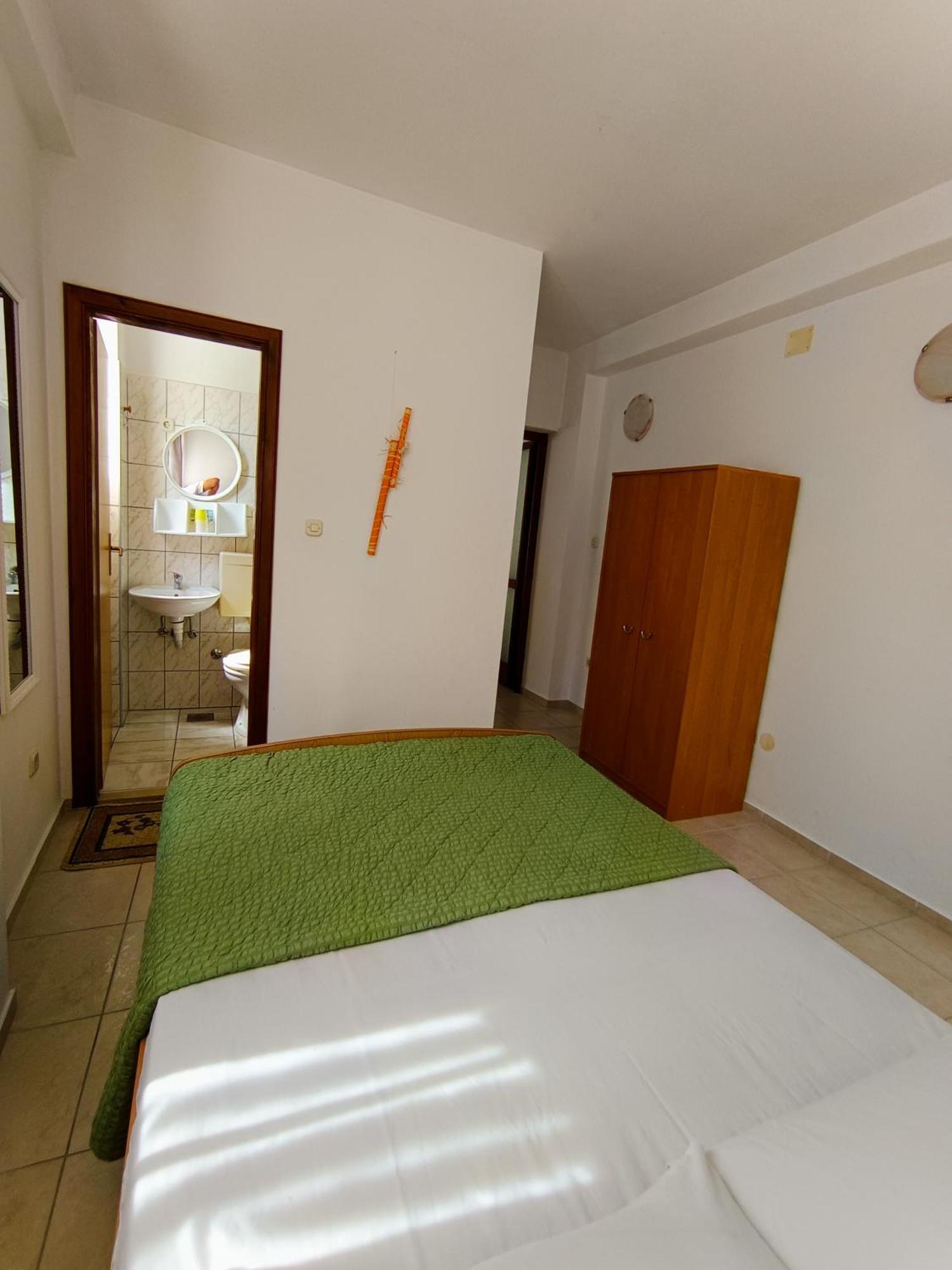 Studio Apartmani Marinella Baska Voda Room photo